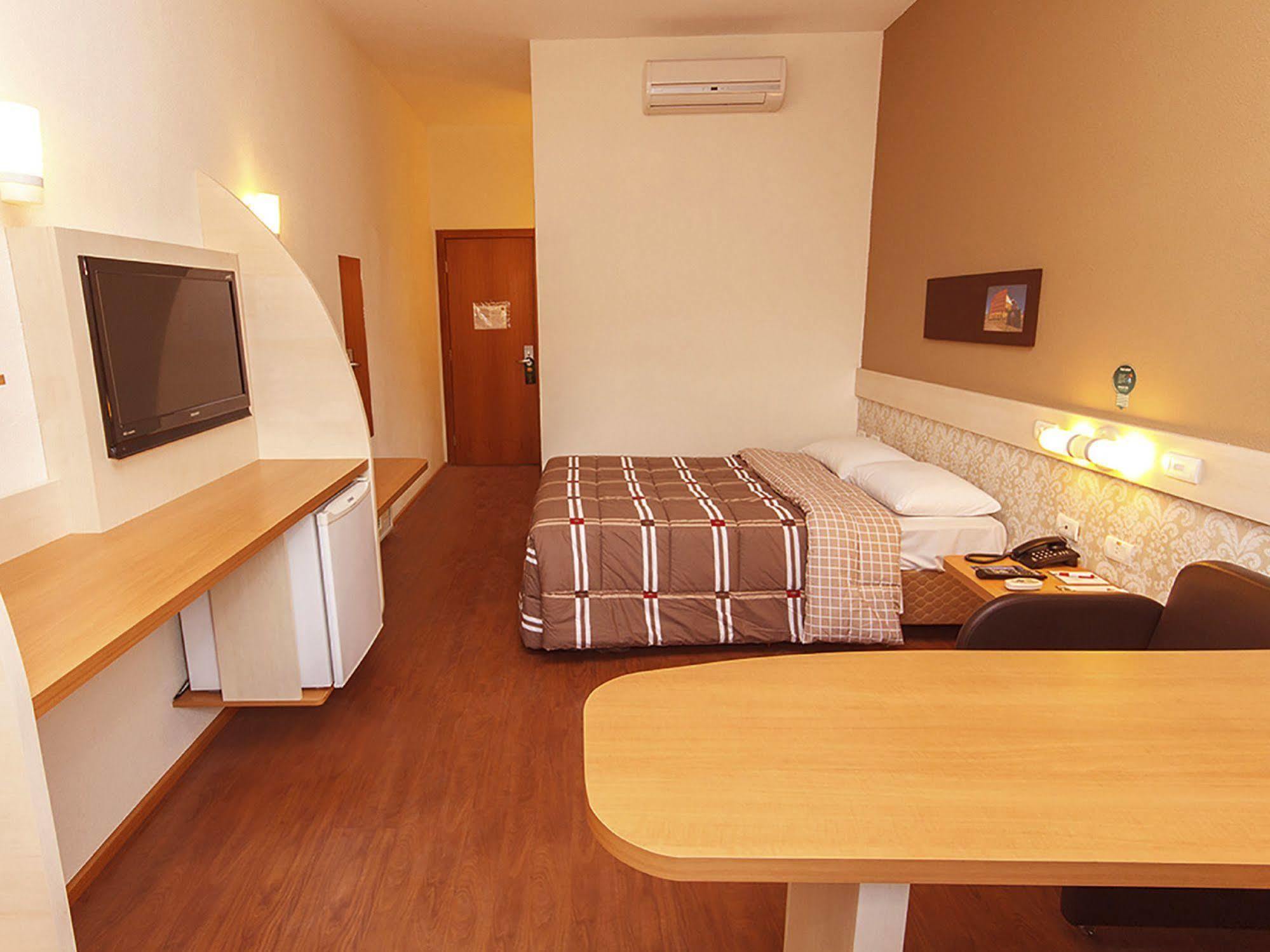 Hotel 10 Joinville Ngoại thất bức ảnh